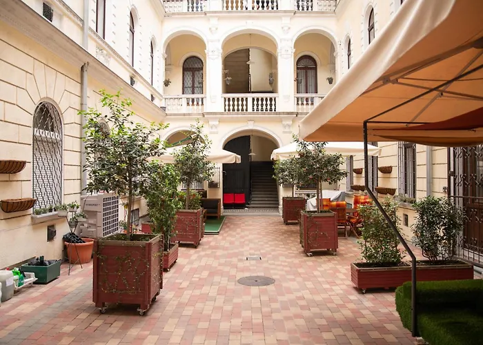 Danube Dwelling Akacfa 41 Daire *