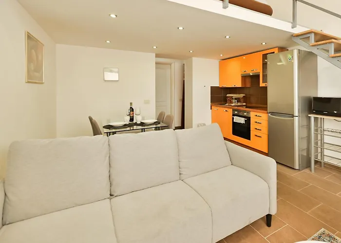 Danube Dwelling Akacfa 41